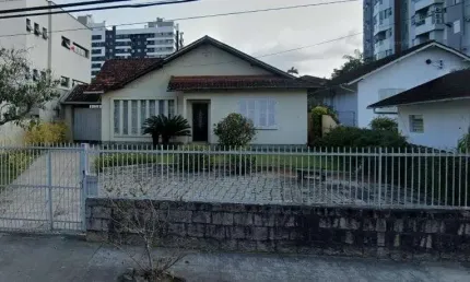 CASA no ANITA GARIBALDI com 3 quartos para VENDA, 296 m²