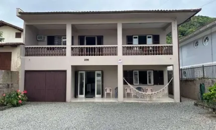 SOBRADO no PRAIA DA ENSEADA com 5 quartos para VENDA, 274 m²
