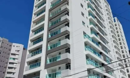 Apartamento no centro com 2 quartos para venda, 99 m²