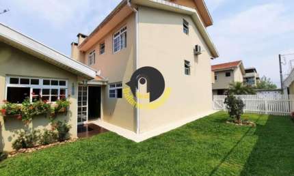 Tríplex de 200m², 4 dorms, semimobiliado à venda no bairro Tingui, Curitiba - PR