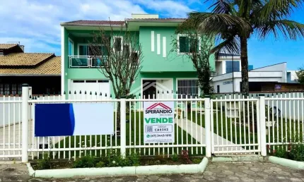Sobrado com 3 dormitórios à venda, 187 m² por R$ 1.400.000,00 - Itapema do Sai - Itapoá/SC