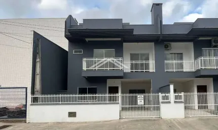 Sobrado com 3 suítes à Venda, Barra do Sai - Itapoá