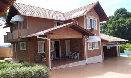 Sobrado para Venda em Campina Grande do Sul, Jardim Paulista, 3 dormitórios, 1 suíte, 3 banheiros, 10 vagas