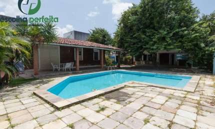 Sítio com Piscina, Anexo e Potencial Residencial ou Comercial