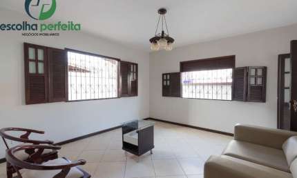 Casa Térrea e 1 Andar 4 Quartos 3 Suítes Varanda 2 Vagas