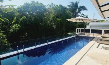 Casa duplex 5 suítes varanda gourmet piscina 10 vagas