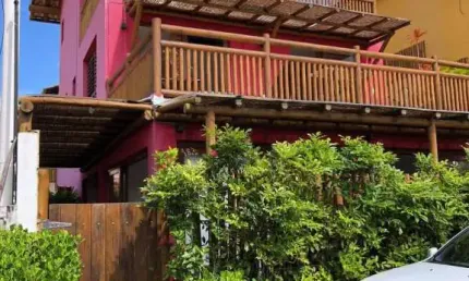 Casa Triplex Com 5 Quartos Sendo 4 Suítes e Cobertura Gourmet