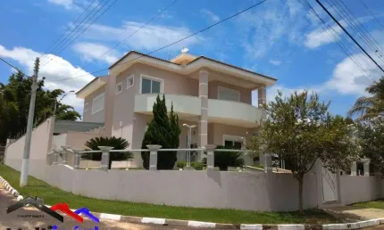 Belissíma casa de alto padrão no condomínio saint claire !