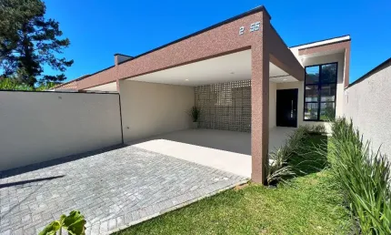Casa a venda no bairro Aristocrata em São Jose dos Pinhais.