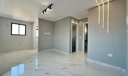 Apartamento à venda no Boneca do Iguaçu – 2 quartos com sacada e vaga em São José dos Pinhais