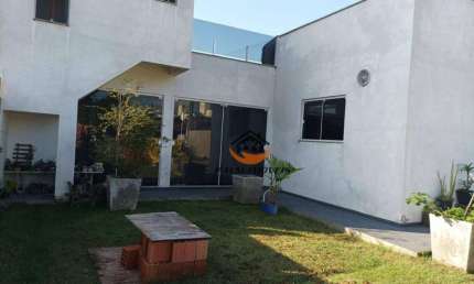 Sobrado  à venda de 124 m² por R$ 460..000 - Vila Nova - Joinville/SC