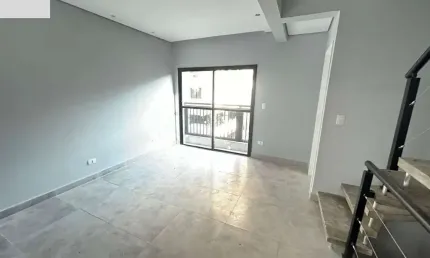 Casa em condomínio fechado com 2 quartos para alugar na Rua Alberto Veiga, 29 - A, Marapé, Santos, 105 m2 por R$ 5.000