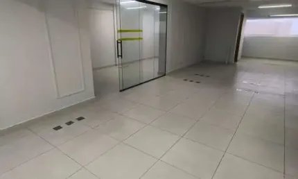 Excelente oportunidade de locação comercial em condomínio de alto padrão em Santos-SP.