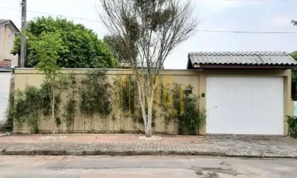 Casa com 1 quarto à venda na Rua Cyrillo Merlin, Novo Mundo, Curitiba