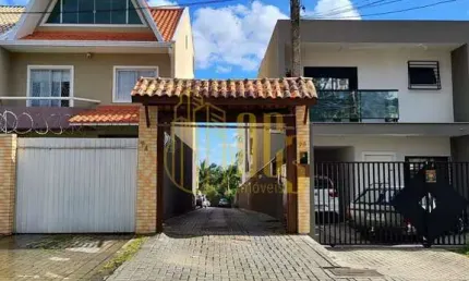 Casa de Condomínio com 3 quartos no Uberaba em Curitiba
