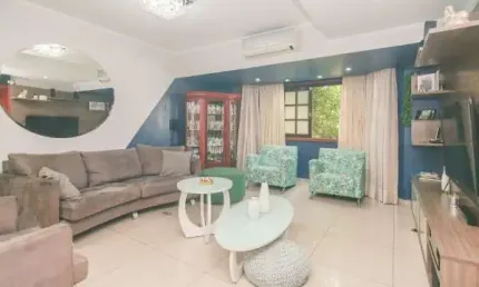 Casa com 3 quartos à venda no Jardim Planalto, Porto Alegre 