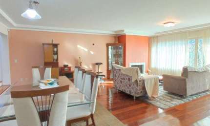 Casa com 5 quartos para alugar no Jardim Planalto, Porto Alegre 