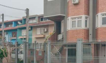 Casa com 3 quartos à venda no Jardim Planalto, Porto Alegre 