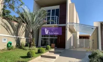Casa de alto padrão - conforto, elegância e localização privilegiada!