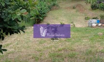 Maravilhosa Chácara à Venda  Tradição e Conforto em Meio à Natureza