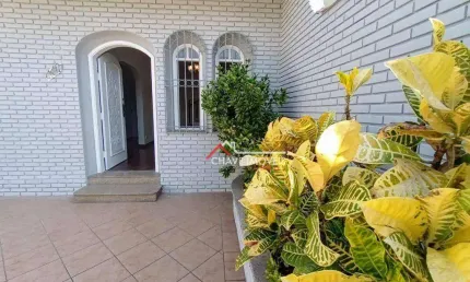 Sobrado com 4 dormitórios à venda, 232 m² por R$ 1.250.000,00 - Embaré - Santos/SP