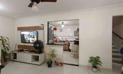 Sobrado com 2 dormitórios à venda, 80 m² por R$ 371.000,00 - Macuco - Santos/SP