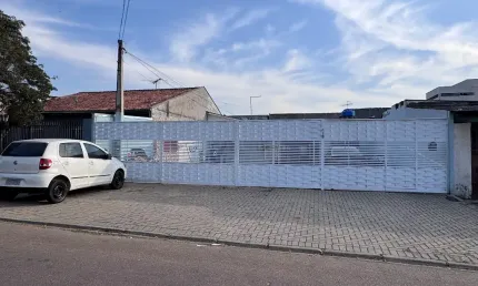 Terreno à venda na Rua Agudos do Sul, Sítio Cercado, Curitiba