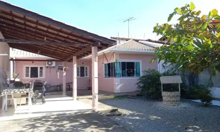 Casa com 2 quartos à venda na Avenida das Tipuanas, Madri, Palhoça