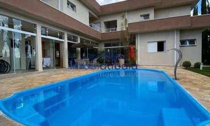 Casa à venda cond. Porto Atibaia em Atibaia - 900m²