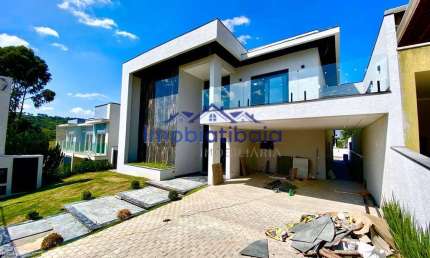 Casa à venda Condomínio Figueira Garden em Atibaia - 600 m²