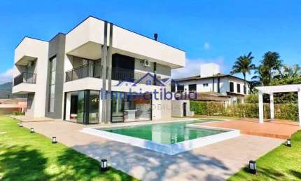Casa à venda em condomínio com acesso a Represa em Joanópolis - 1039m²