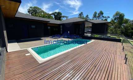 Casa à venda no Jd. das Palmeiras em Bragança Paulista - 2.668m²