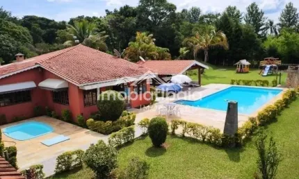Pequeno haras à venda em Piracaia - Próxima a represa - 22.000 m²