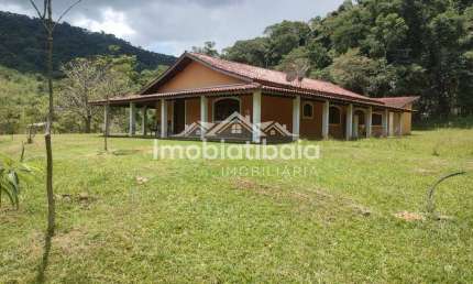 Sítio com nascente e lago à venda em Piracaia - 55.000m²