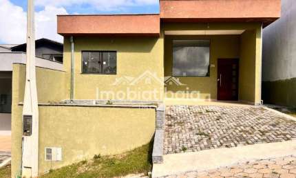 Casa à venda cond. Águas de São Pedro-Pico do Olho D&amp;apos;Água Mairiporã - 150m²