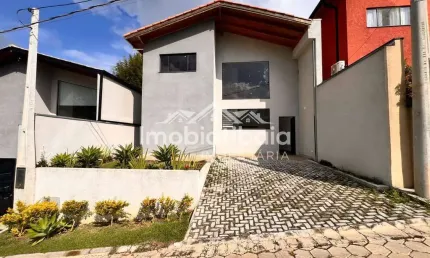  Sobrado à Venda em Mairiporã – Condomínio Águas de São Pedro - 150m²