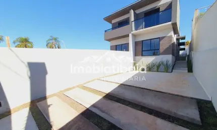 Sobrado à venda em Atibaia - Jd. do Lago - 200m² - Vista pra Pedra Grande