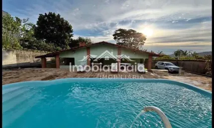 Chácara à venda no bairro do Tanque em Atibaia - 1000m²