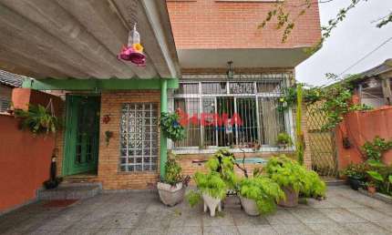 Sobrado com 3 dormitórios à venda, 183 m² por R$ 500.000,00 - Santa Maria - Santos/SP