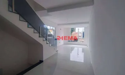 Sobrado com 3 dormitórios à venda, 141 m² por R$ 1.300.000,00 - Embaré - Santos/SP