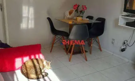 Apartamento com 2 dormitórios à venda, 46 m² por R$ 210.000,00 - Areia Branca - Santos/SP