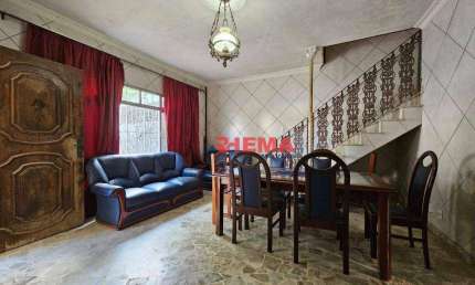 Sobrado com 3 dormitórios à venda, 103 m² por R$ 1.000.000,00 - Ponta da Praia - Santos/SP