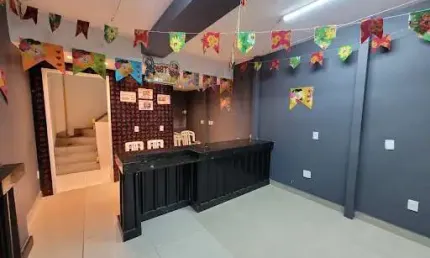 Ponto comercial para alugar na Avenida Ana Costa, Gonzaga, Santos
