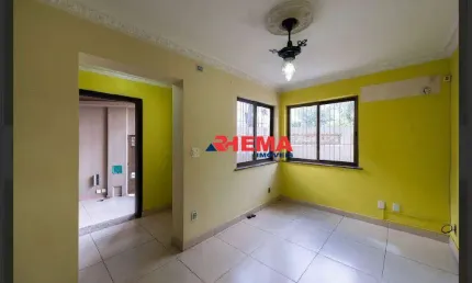 Sobrado com 3 dormitórios à venda, 177 m² por R$ 1.880.000,00 - Embaré - Santos/SP