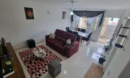 Sobrado com 3 dormitórios à venda, 131 m² por r$ 449.000,00 - vila cascatinha - são vicente/sp