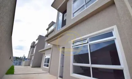 Sobrado com 3 dormitórios à venda, 125 m² por R$ 750.000,00 - Boqueirão - Curitiba/PR