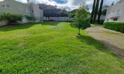 Terreno em condomínio fechado à venda no Santo Inácio, Curitiba 