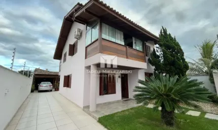 Casa com 4 quartos à venda no Centro, Tijucas 