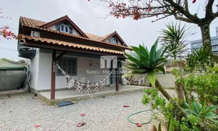 Casa com 6 quartos à venda na Vila Nova, Porto Belo 