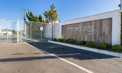 Casa no Condomínio Torres 1, com 4 quartos, Piscina, com 245 m2